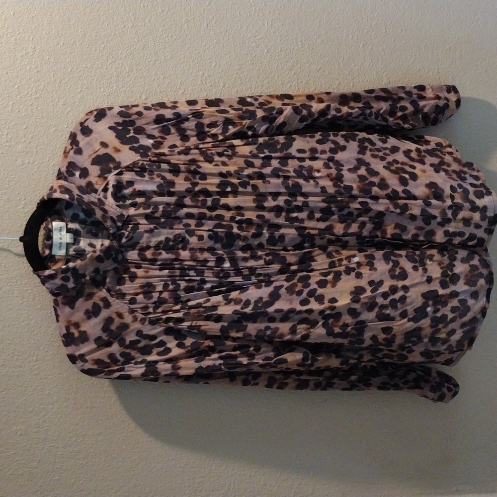 Cloth & Stone button down - Picture 3 of 7